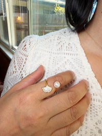 18k gold plated ginkgo leaf ring with mother of pearl inlay, cubic zirconia edge and freshwater pearl